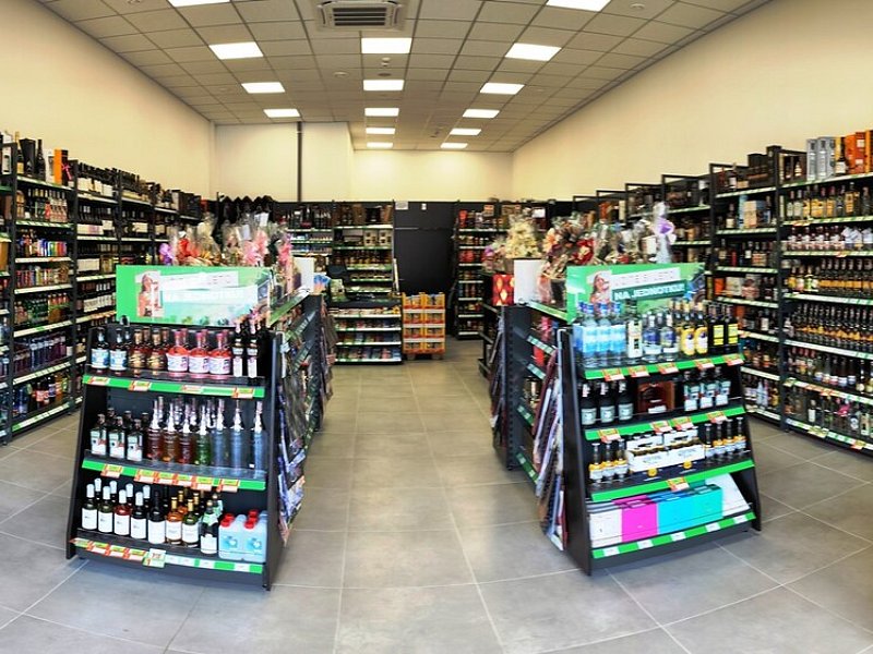 Veľké Kapušany, Hlavná 2483/66