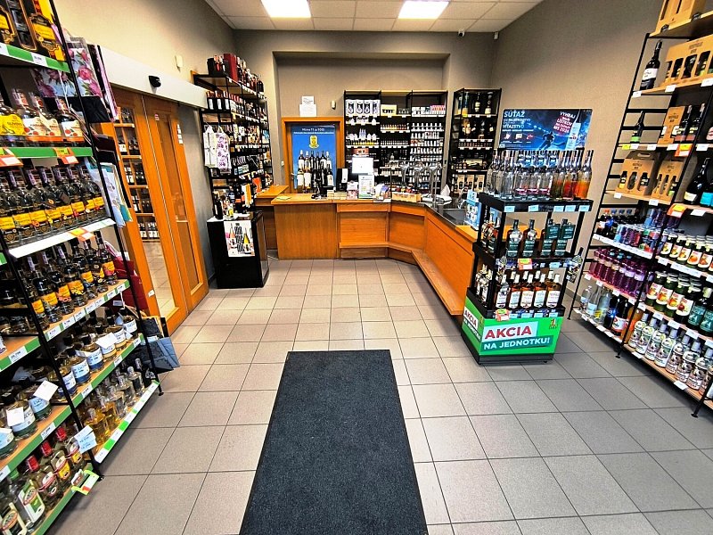 Matyšák Shop / 1. day - Komárno, Námestie Kossútha 4