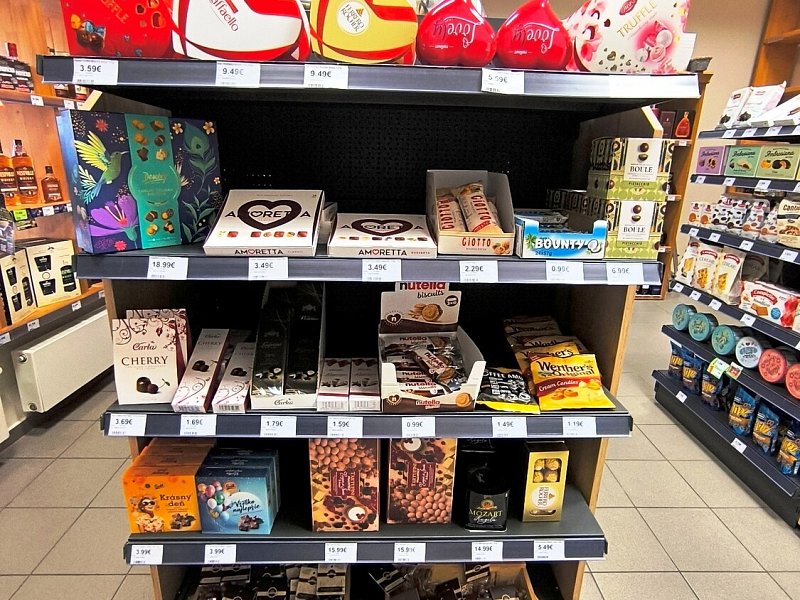 Matyšák Shop / 1. day - Komárno, Námestie Kossútha 4 